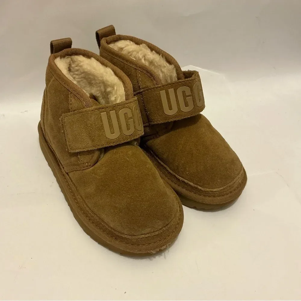 UGG 118792 T Kids Tan Slippers size 11